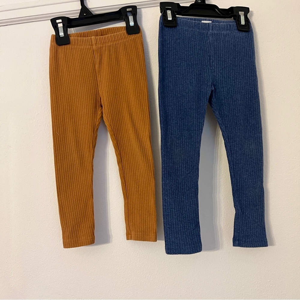 Set of 2 pairs of BabyGap ribbed pants/leggings size 3T tan and blue